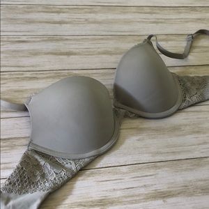 Auden padded 34A bra grey with floral design